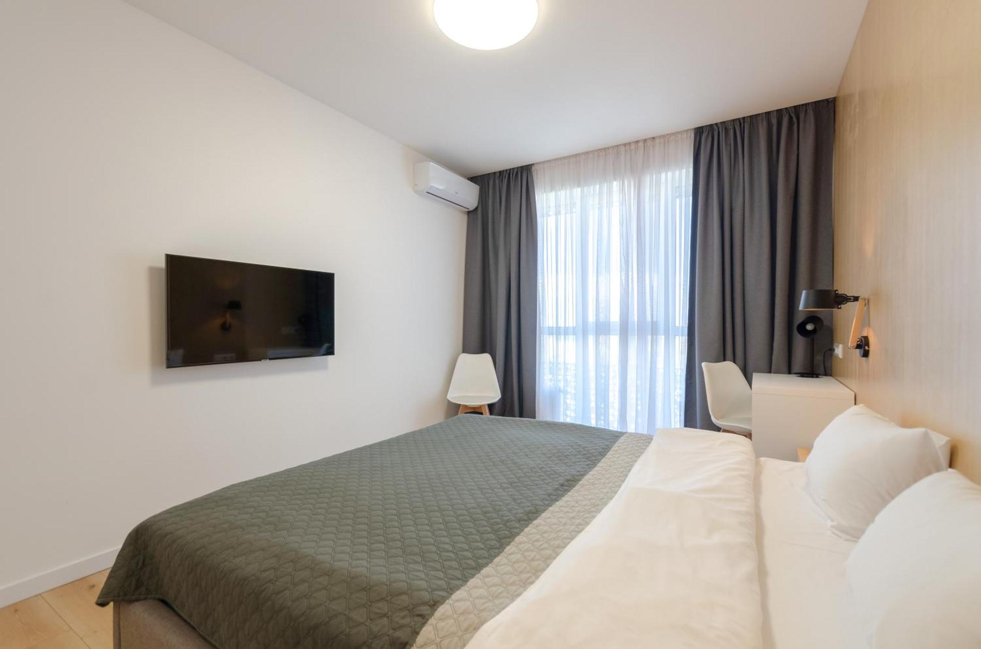 Petrovdom 205-206 Panoramic City View Apartments At Rc Kvartet, Central Railway Station Kiev Exterior foto